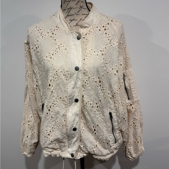 Free People Jacket Women’s Small Daisy Jane Eyelet Bomber Zip Up Ivory Boho - Picture 2 of 11
